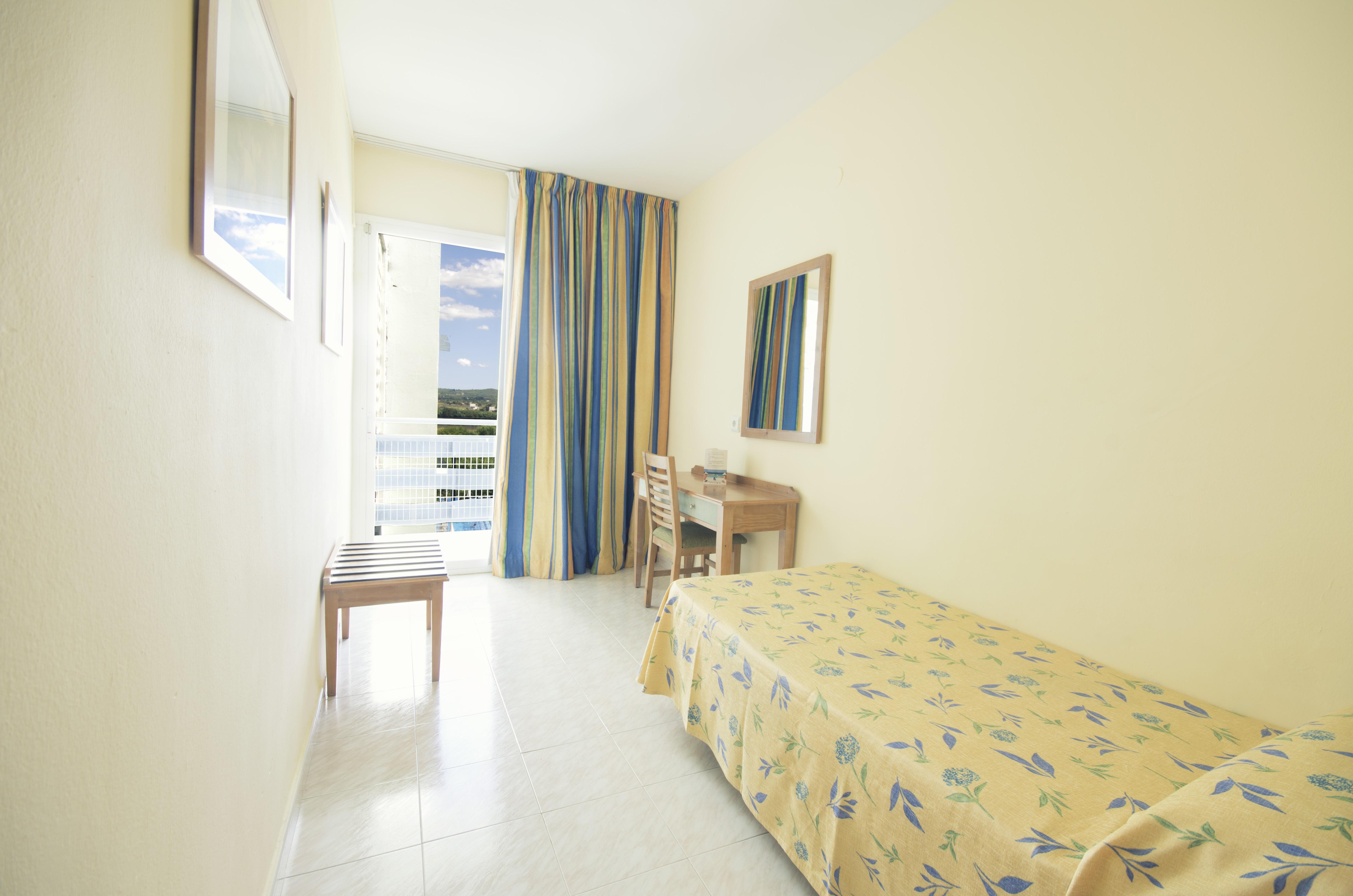 Azuline Hotel Pacific Sant Antoni de Portmany Екстериор снимка