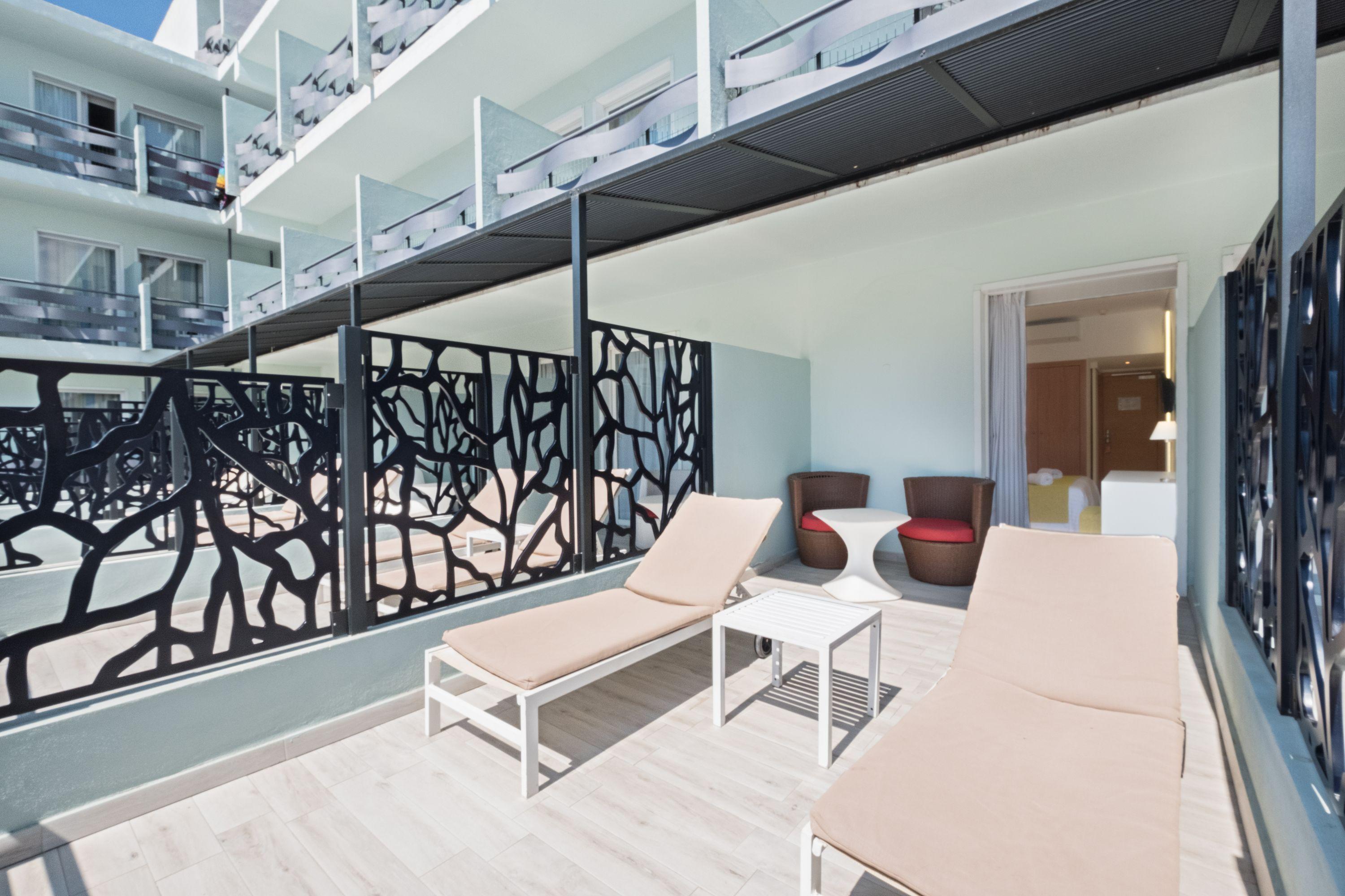 Azuline Hotel Pacific Sant Antoni de Portmany Екстериор снимка
