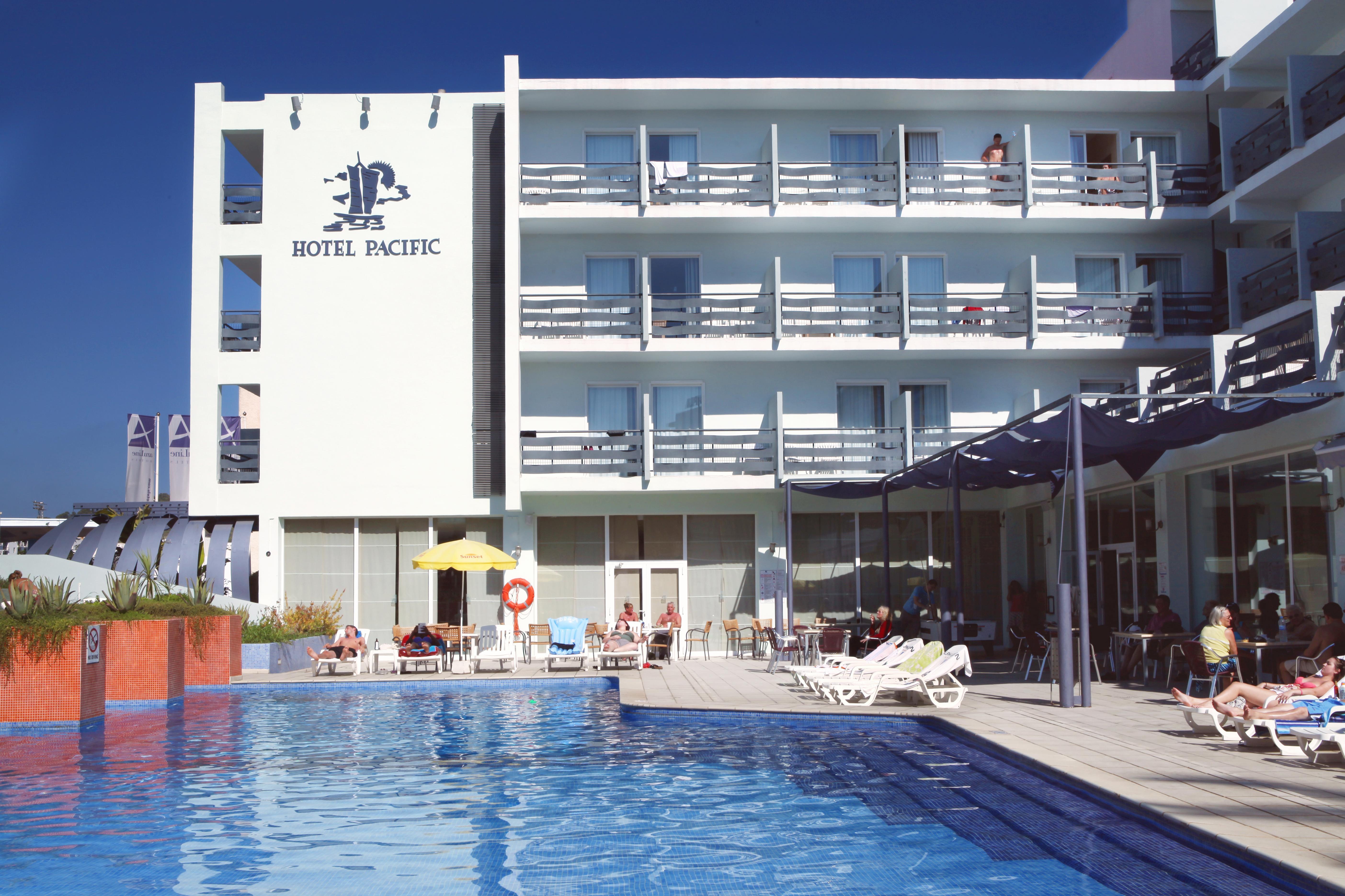 Azuline Hotel Pacific Sant Antoni de Portmany Екстериор снимка