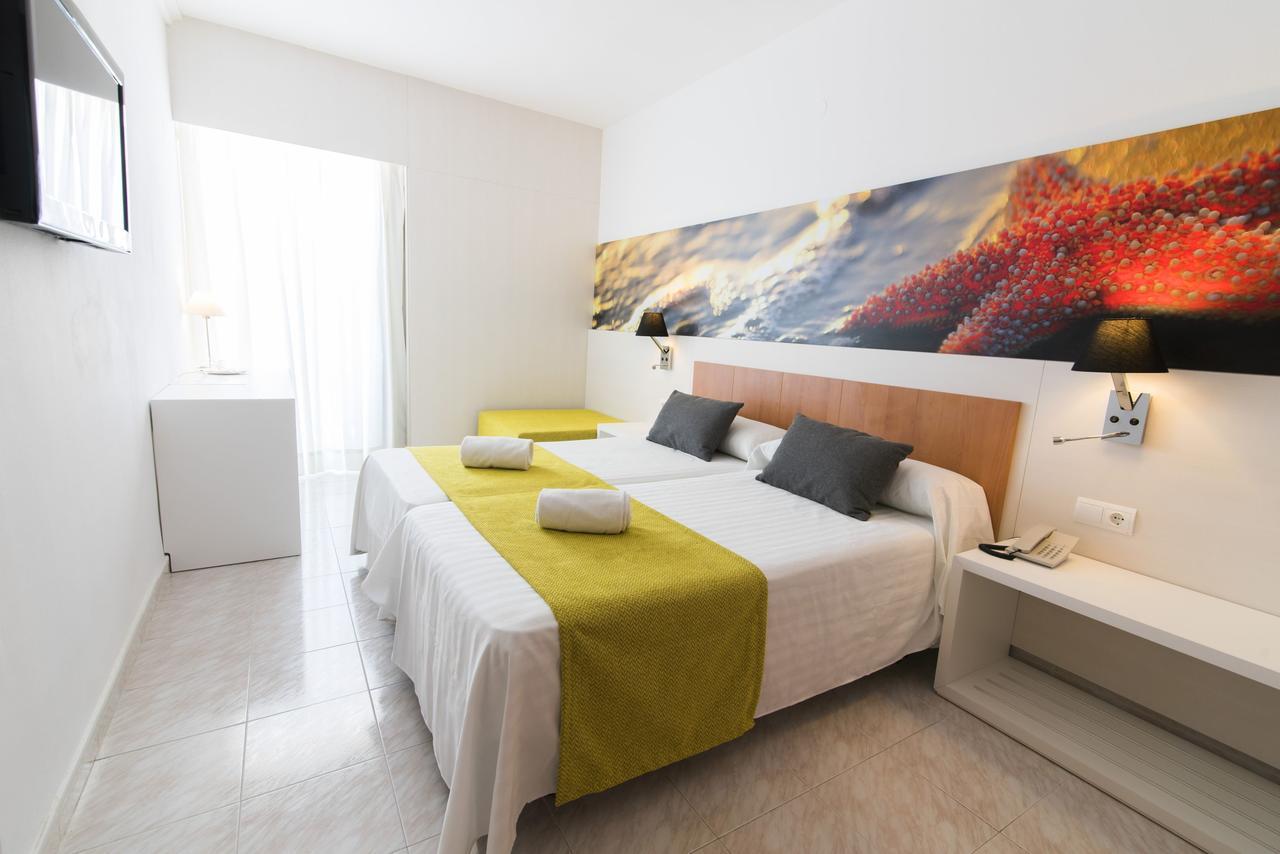 Azuline Hotel Pacific Sant Antoni de Portmany Екстериор снимка